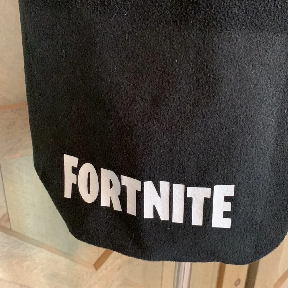 Fortnite Squad goals black fleece scarf